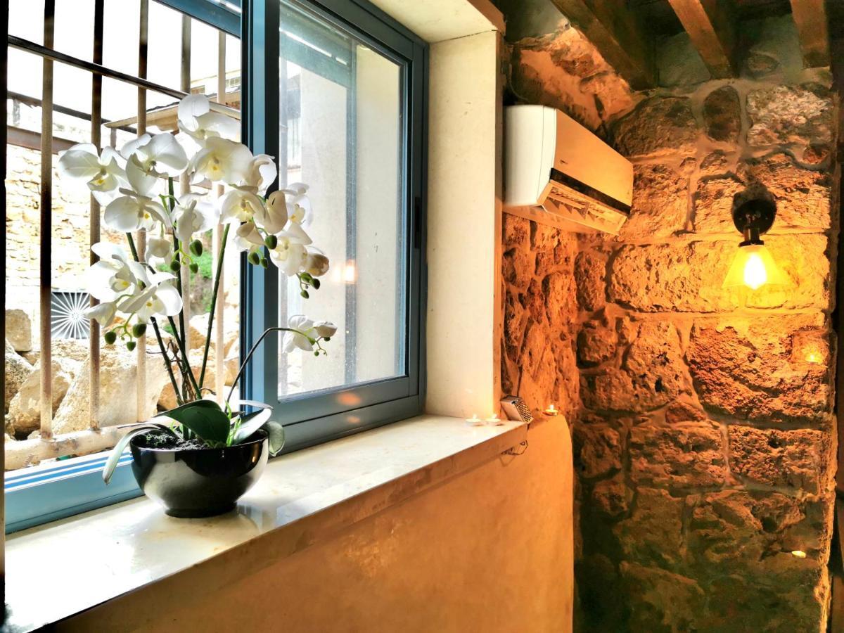 Unique Crusader Apartment In Old Acre Exterior photo